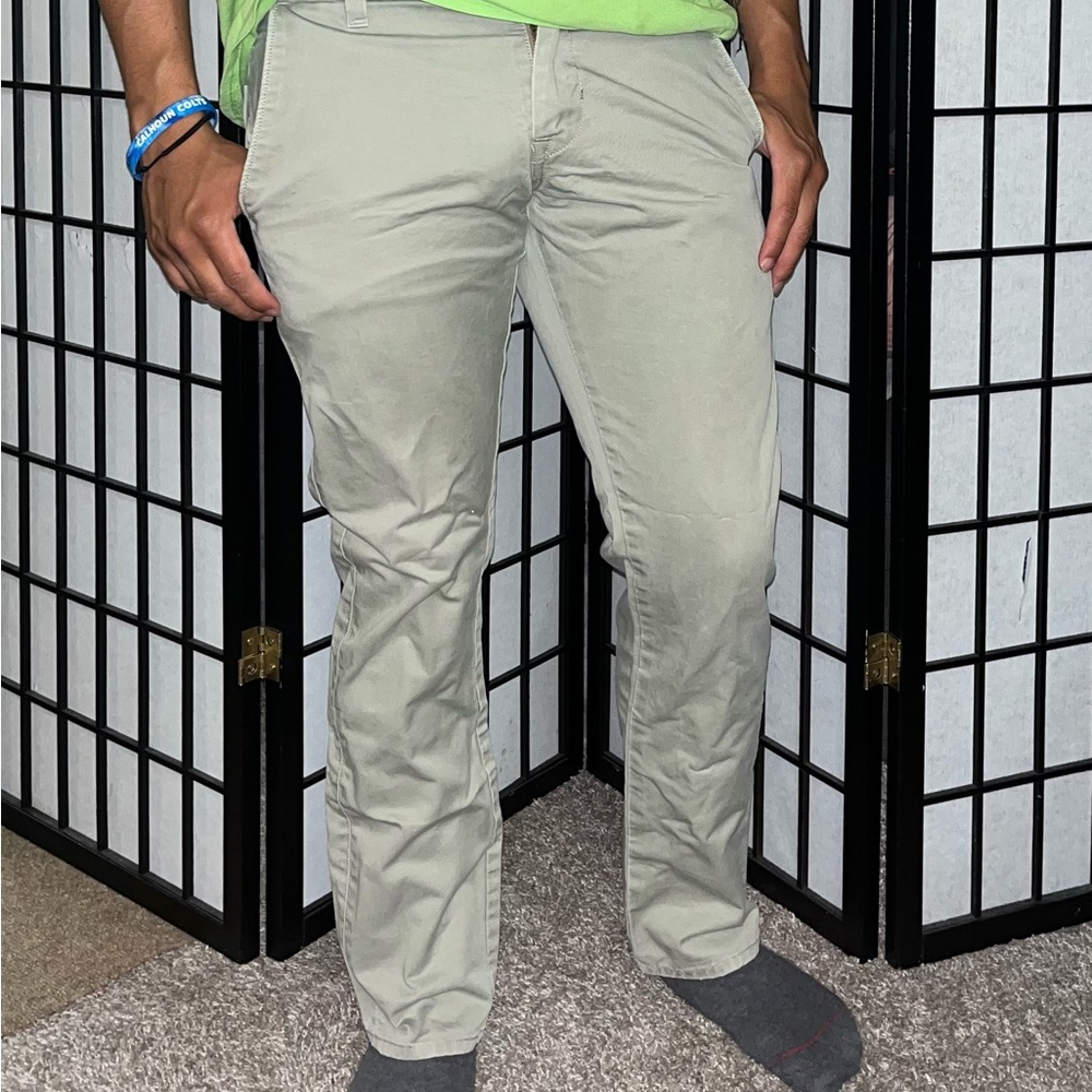 Levis Gray Khaki Pants - Picture 3 of 4